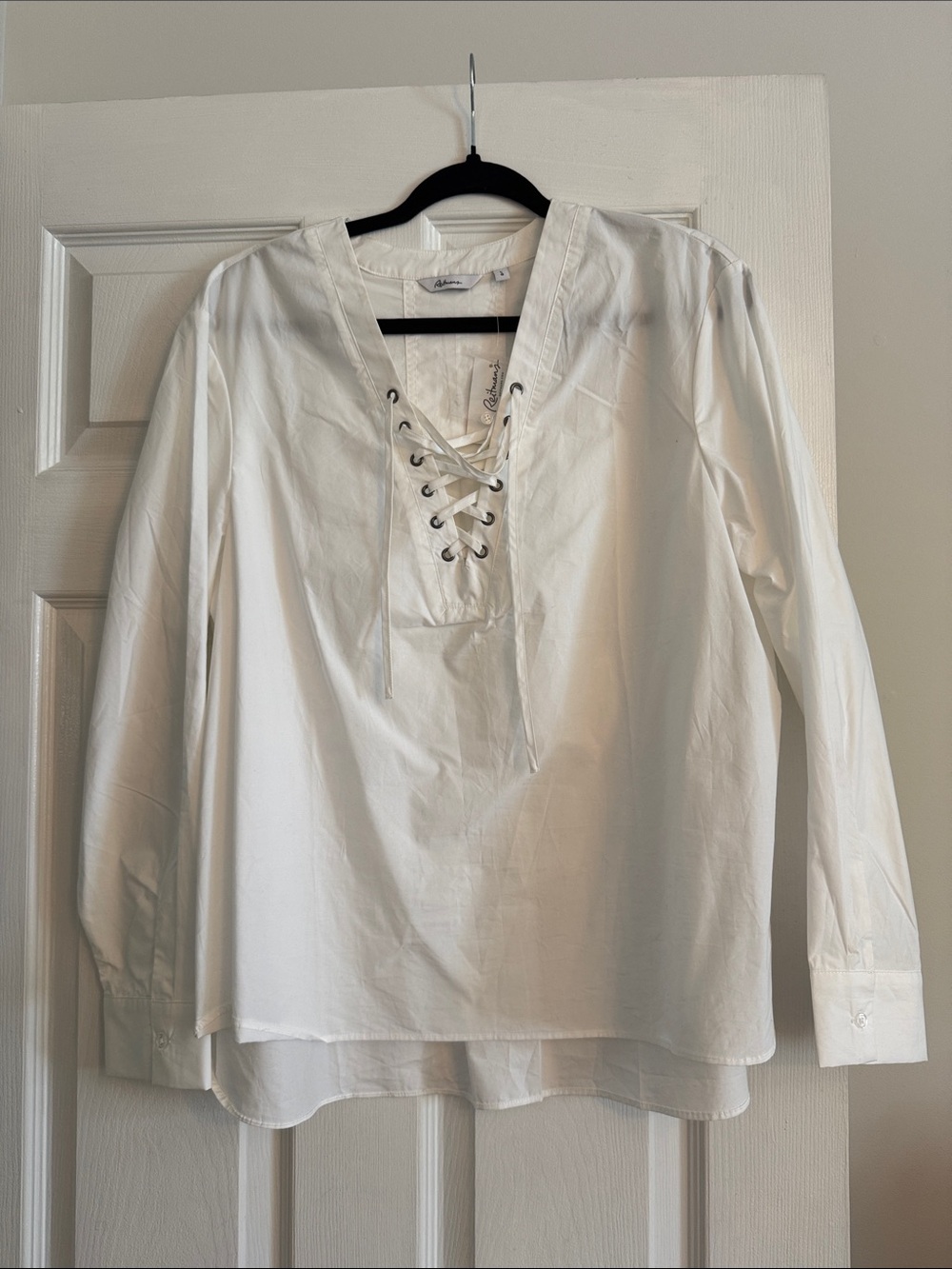 NWT Reitmans White blouse